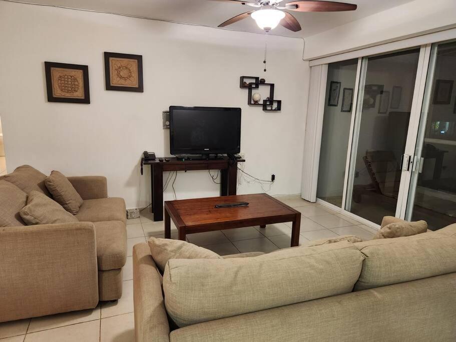 Appartamento Departamento De Lujo. Seguridad 24. Playa A Pasos. Acapulco Esterno foto